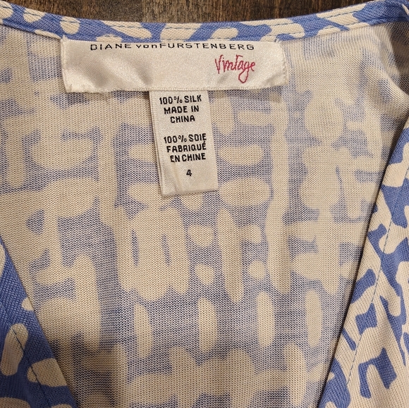 100% Silk wrap dress Diane Von Furstenberg Blue & White - Picture 3 of 7